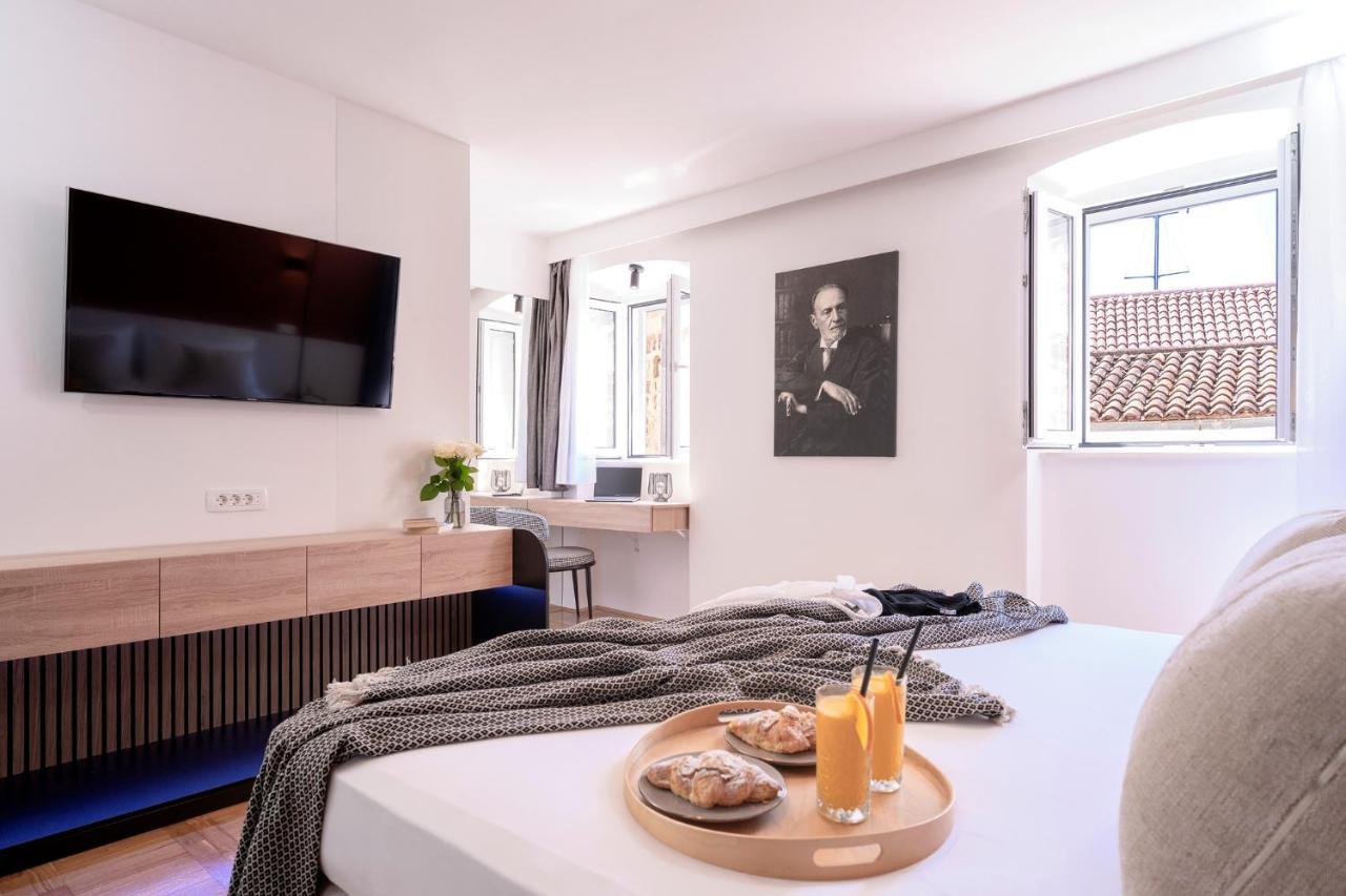 Fingerprint Central Apartment 5 Min From Center & Beach Hvar Town Exterior photo