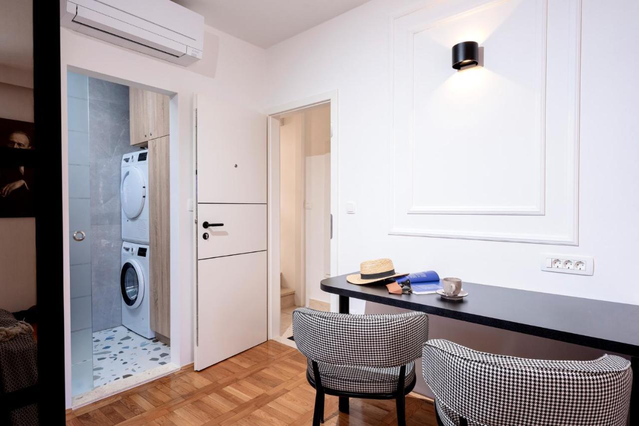 Fingerprint Central Apartment 5 Min From Center & Beach Hvar Town Exterior photo