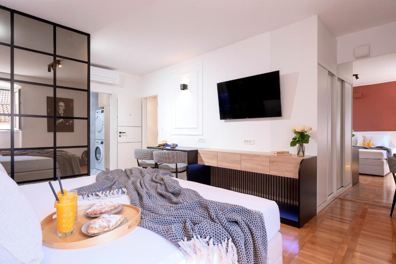 Fingerprint Central Apartment 5 Min From Center & Beach Hvar Town Exterior photo